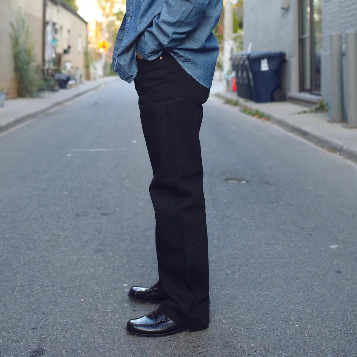 Dry Wide Straight Black Selvedge - Denim