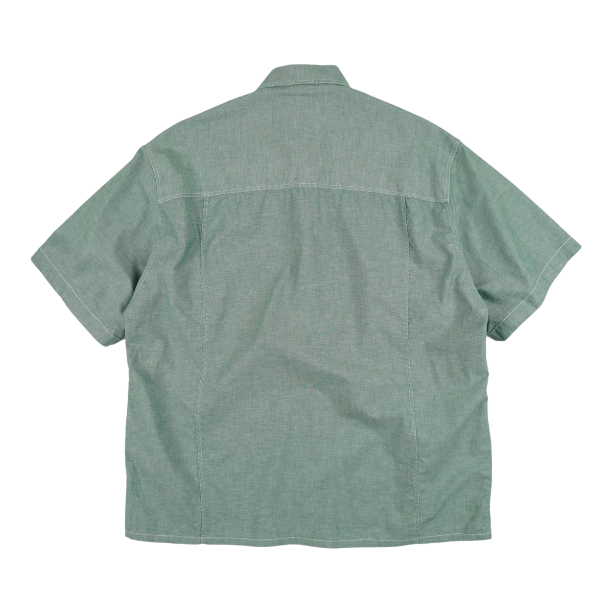 MILWORK Green cotton chambray work shirt with dual chest pockets and reinforced stitching. Relaxed fit, short sleeves.