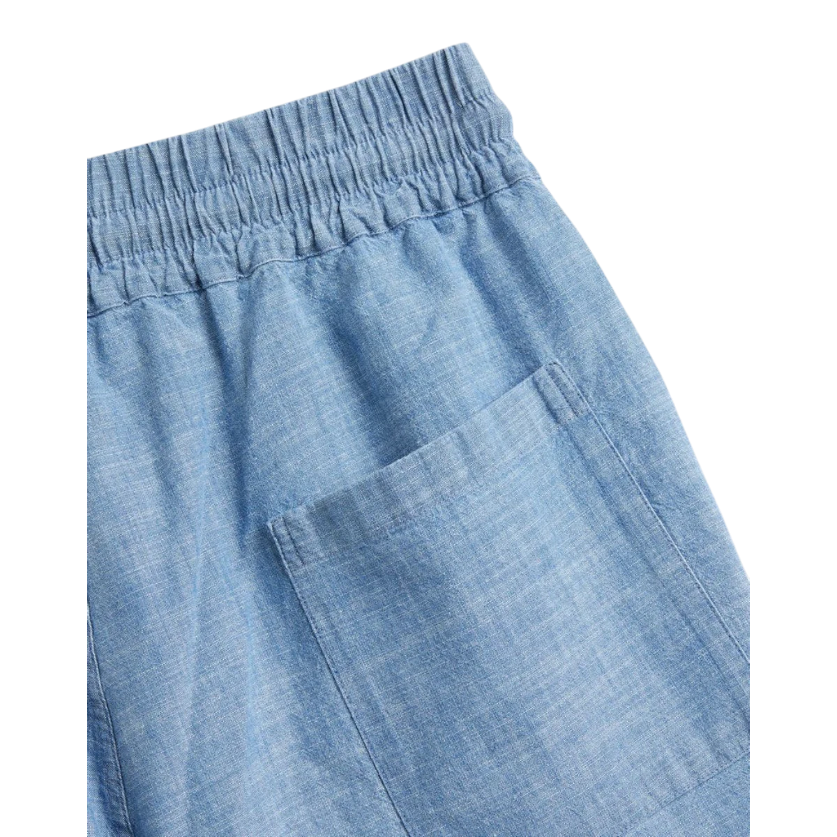 MILWORK light blue chambray organic cotton shorts with elastic waistband and back pocket. Made in Portugal.