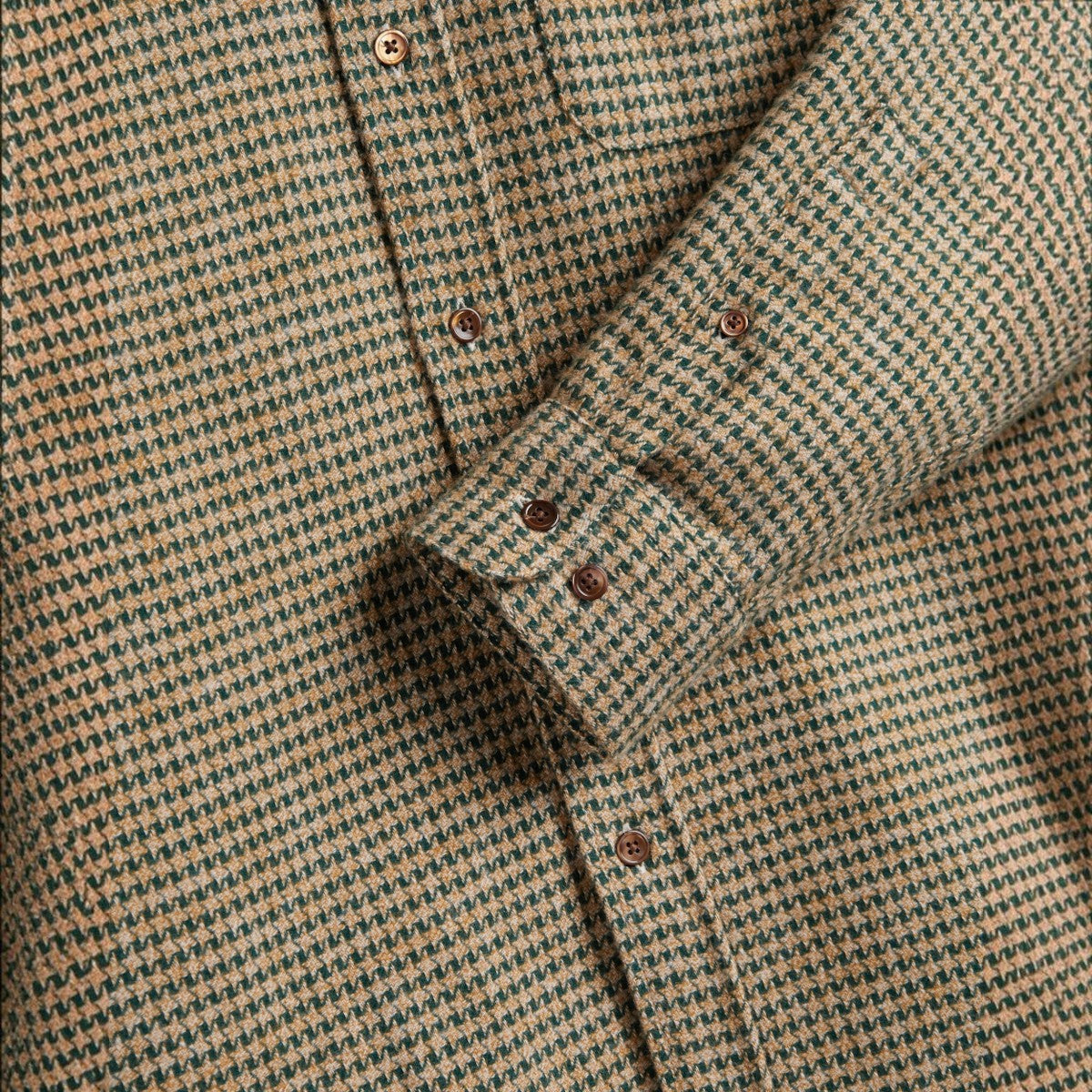 MILWORKS Portuguese Flannel shirt in green and tan houndstooth pattern with mother of pearl buttons