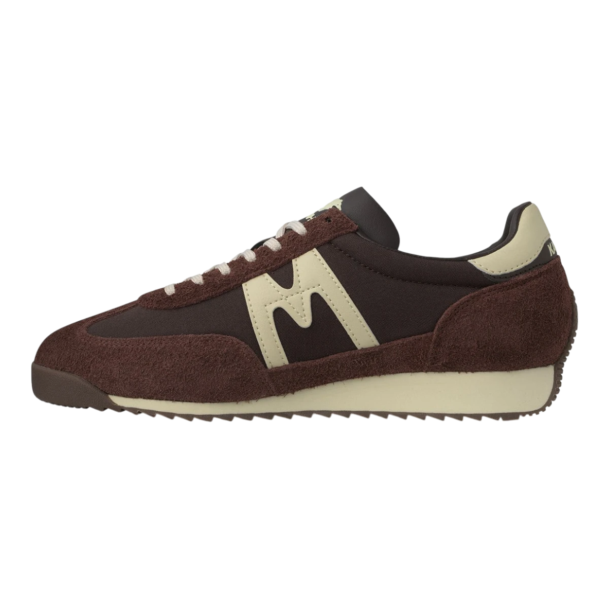 MILWORKS Karhu Mestari 76 sneaker in marron brown suede and nylon with a cream M-logo and air cushion midsole.
