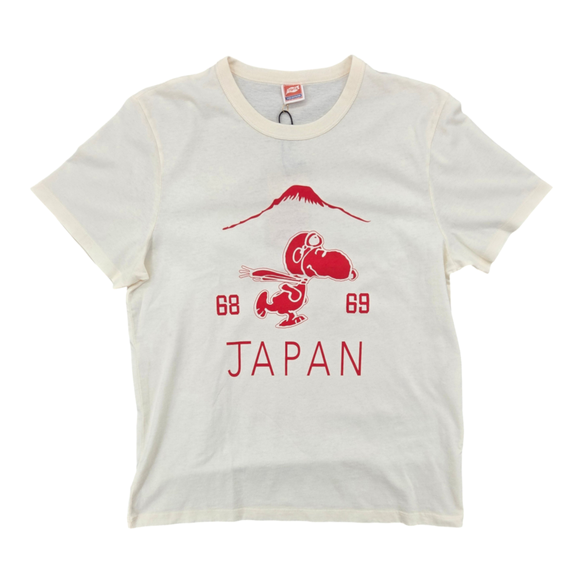 MILWORKS TSPTR Suka Snoopy graphic t-shirt in vintage white with red Japan-themed print and crew neck